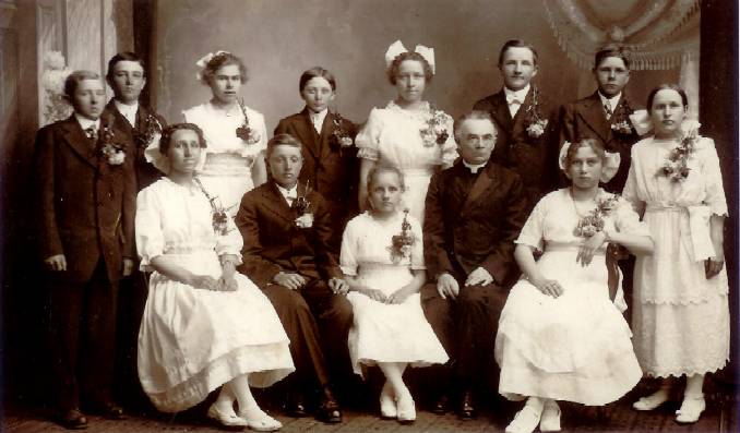 St. Paul's Lutheran confirmation class - 1916 