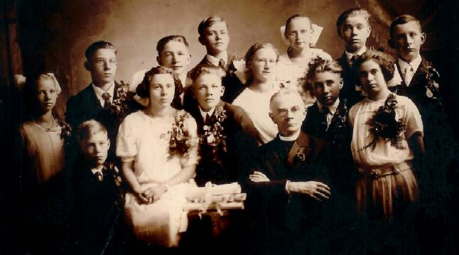 St. Paul's Lutheran confirmation class - 1922