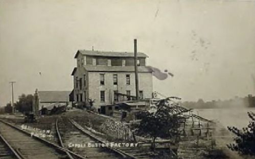 Capoli Button factory, Lansing Iowa, 1907