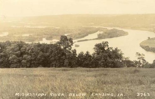 Mississippi River below Lansing, Iowa