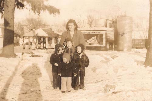 Zoll Service station & bulk tanks ca1945/46