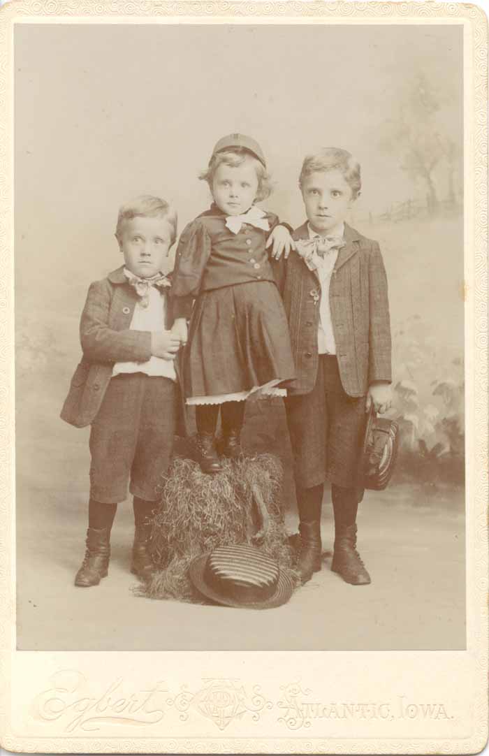 Arthur, Janus and Carl Petersen