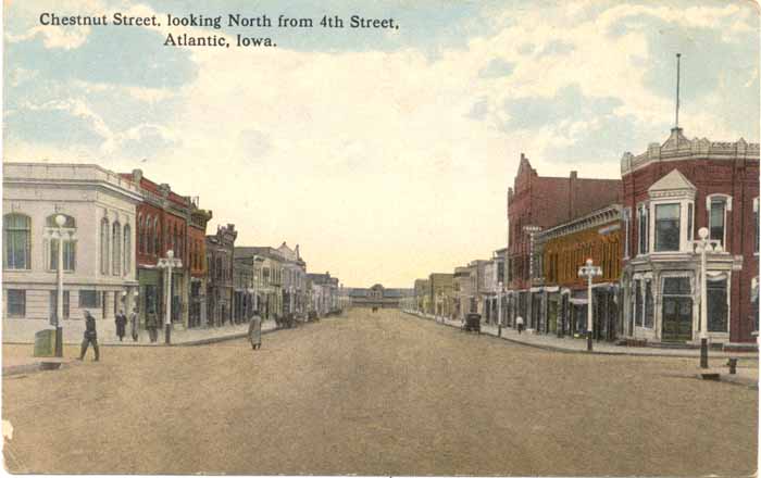 Chestnut Street Looking North from 4th Street, Atlantic, Iowa