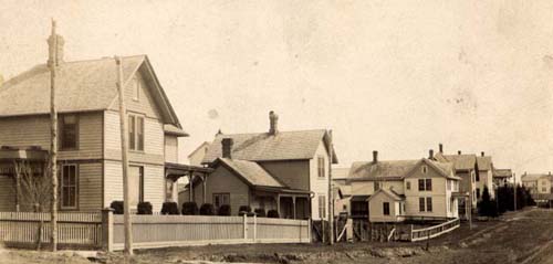 Farmersburg residences, undated