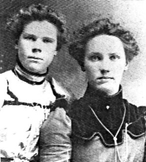 Minnie & Mayme Scheffert