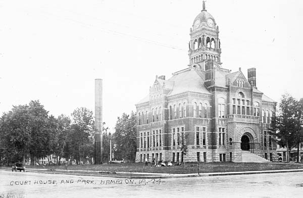 Franklin county courthouse, Hampton, Iowa ca1912