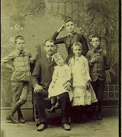 Scroggie Family, Jones County, Iowa